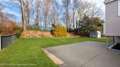 17 Miller Ave, Holmdel Village NJ  07733-1105 exterior
