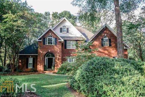 207 Royal Crest Cir, Kathleen, GA 31047-2134