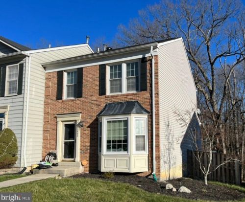 12863 Misty Ln, Woodbridge VA  22192-6432 exterior