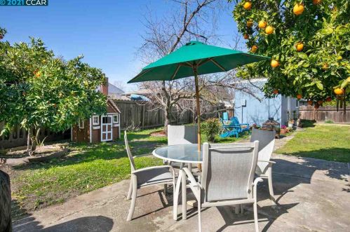 1829 Noemi Dr, Concord CA  94519-1445 exterior