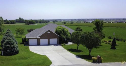 4501 Deer Run Dr, Hadar, NE 68701-9209