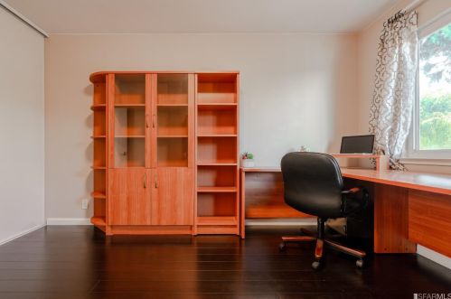 430 Girard St, San Francisco CA 94134-2110 exterior