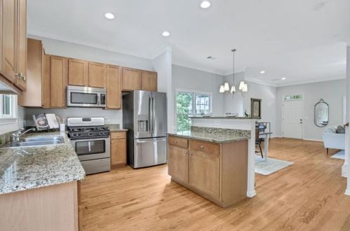 179 Bowen Cir, Atlanta GA  30315-2602 exterior