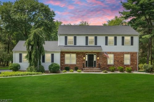 493 Anlee Rd, Bridgewater, NJ 08807-2201