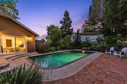 1790 Ruth Dr, Concord CA  94523-2942 exterior