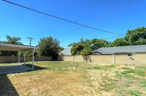 2373 Heather St, Simi Valley CA 93065-2618 exterior