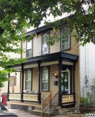 526 Pitt St, Carlisle PA  17013-1947 exterior