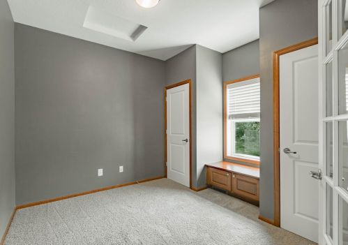 2160 Cedar Grove Trl, Saint Paul MN  55122-1543 exterior