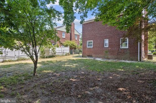 5623 Browning Rd, Camden NJ 08109-1638 exterior