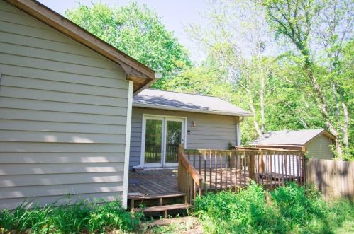 2738 Bogan Rd, Buford, GA 30519-3949