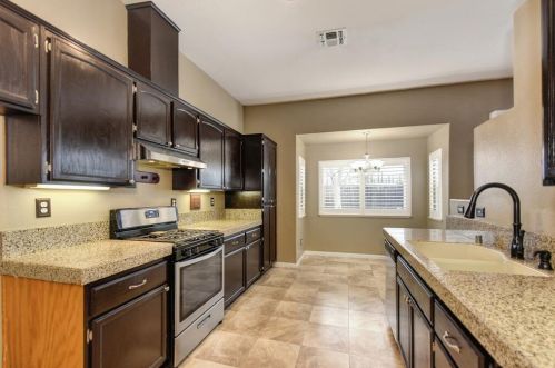 8505 Ardennes Way, Elk Grove, CA 95758-7209