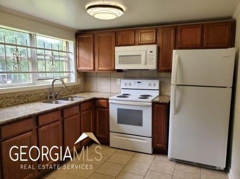 8 Haynie St, Newnan, GA 30263-2325
