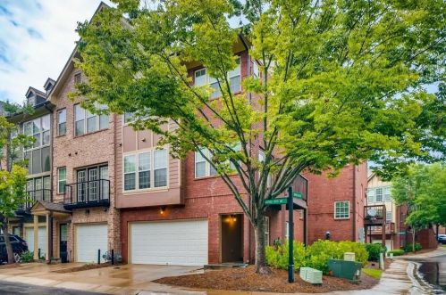 3775 Ashford Creek Ave, Atlanta, GA 30319-5060