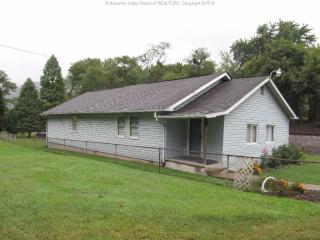 59 Windleton Ln, Diamond, WV 25015-1873