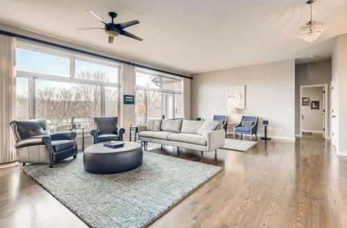 1580 Blackhawk Lake Dr, Saint Paul MN  55122-1245 exterior