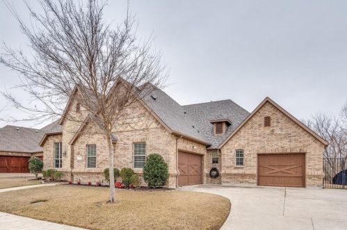 902 Means Farm Rd, Garland, TX 75044-5263