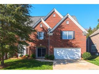 2416 River Oaks Dr, Waxhaw, NC 28173-6927