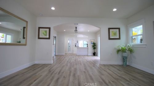 1020 Hickory St, Santa Ana CA  92701-6004 exterior