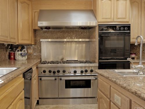 141 Peralta Hills Dr, Anaheim CA  92807-3424 exterior