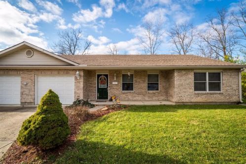 80 Locust Dr, Springboro, OH 45066-1414