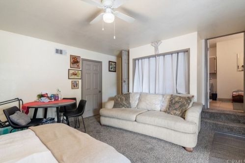 3564 Valley Way, Riverside CA  92509-1450 exterior