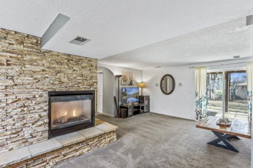 3940 Beryl Rd, Saint Paul MN  55122-1613 exterior