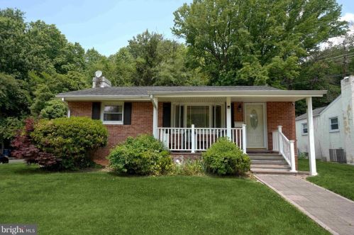 130 Graf Ave, Trenton, NJ 08648-4318