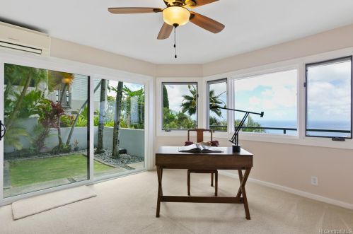 825 Puuikena Dr, Honolulu HI  96821-2564 exterior