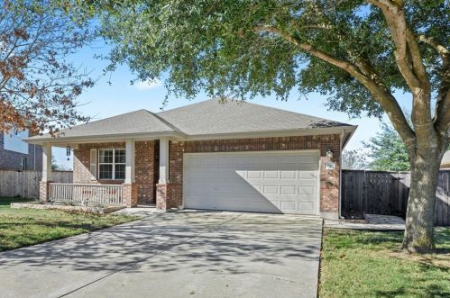 11608 Falcon Trail Ct, Webberville, TX 78653-3961
