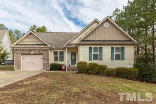 305 Coachmans Trl, Stem, NC 27581-9127
