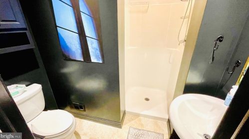 610 Radnor Ave, Tavistock NJ 08033-1005 exterior