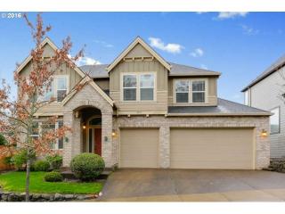 5217 Fairway St, Newberg, OR 97132-7498