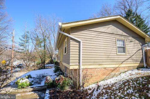 1009 Rosemere Ave, Silver Spring MD 20904-3007 exterior