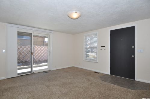 10251 Phlox St, Sandy UT 84094-4539 exterior