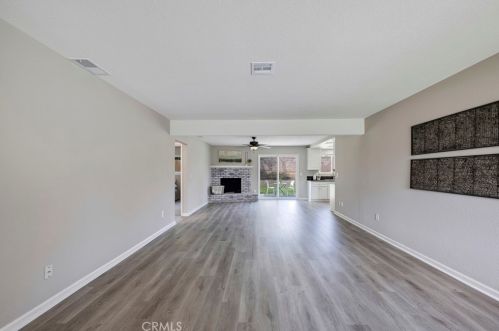 6969 Hillside Ave, Riverside CA  92504-2071 exterior