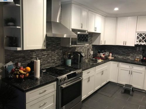 364 Sparling Dr, Hayward, CA 94544-4736