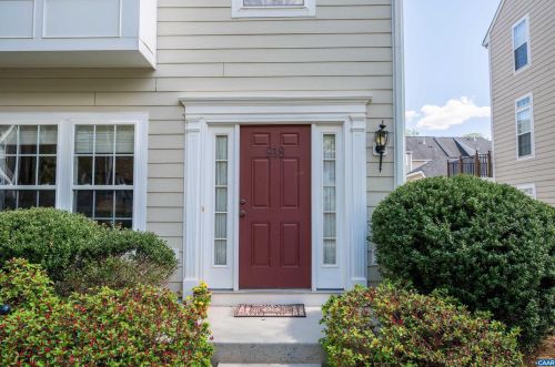 918 Bing Ln, Charlottesville, VA 22903-4048