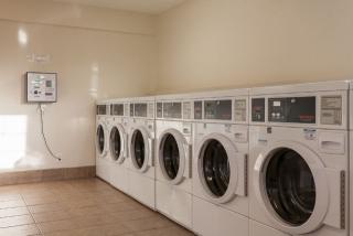 2704 Ball Rd, Anaheim CA  92804-5069 exterior