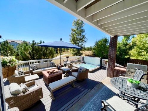 6374 Kewaunee Way, Aurora CO 80016-4310 exterior