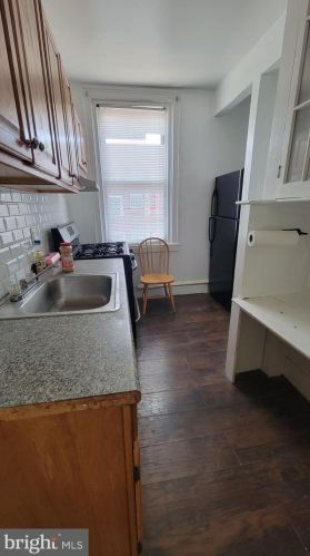 5608 12 St, Philadelphia PA 19141-4102 exterior