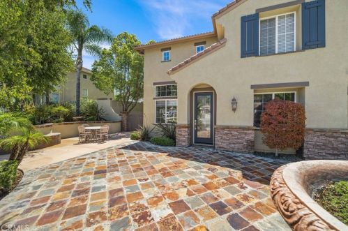 19161 Hitching Post Pl, Riverside CA  92508-7133 exterior