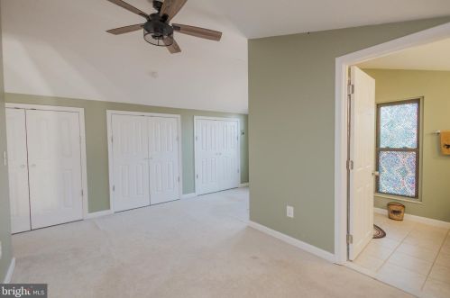 49 Pileated Woodpecker Ln, Hedgesville WV  25427-5384 exterior