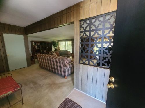 3004 Delaware Ave, Stockton, CA 95204-4004