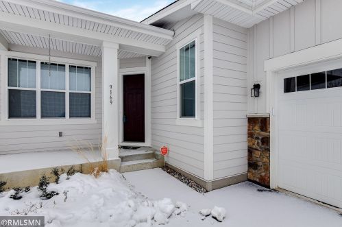 9169 Compass Pointe Rd, Saint Paul, MN 55129