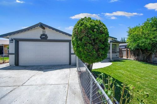1467 Mount Lassen Dr, San Jose, CA 95127-4821
