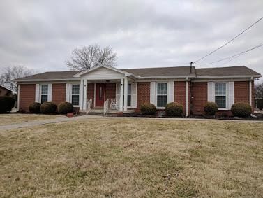 212 Westhill Dr, Lebanon, TN 37087-3247