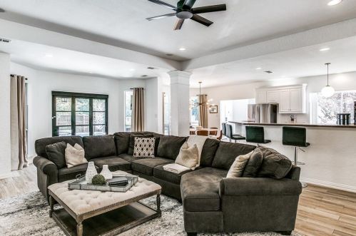 1713 Coyote Rdg, Carrollton TX 75010-3248 exterior