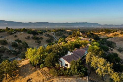3009 Woodstock Rd, Santa Ynez, CA 93460-9525