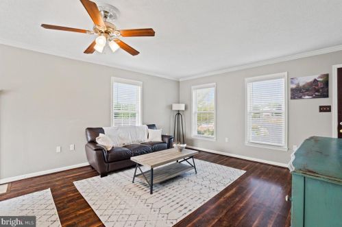 135 Dillon Ct, New Market, VA 22844-3912