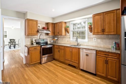 106 Pleasant Hill Rd, Dover NJ  07869-3467 exterior